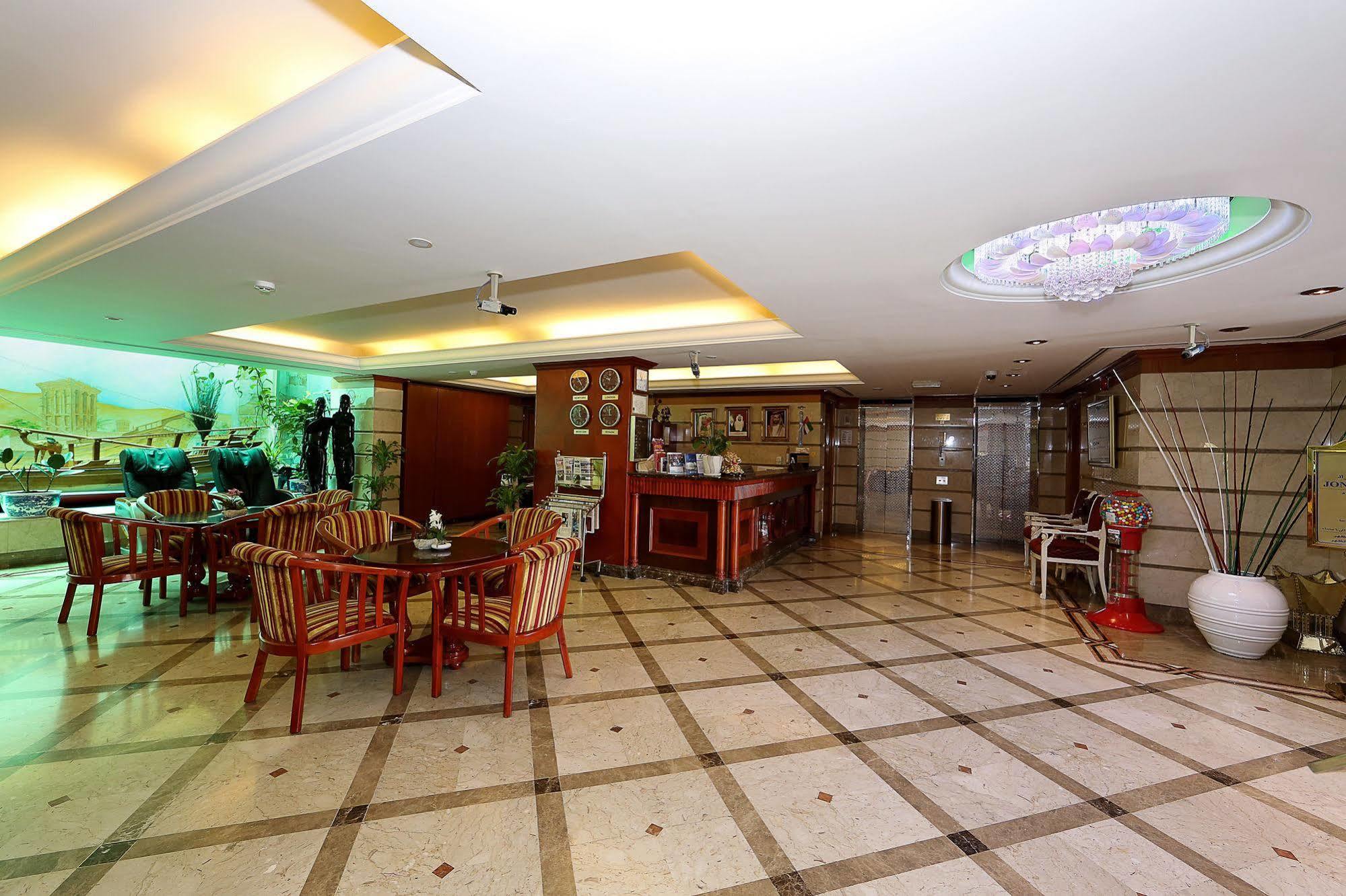 Jonrad Hotel Dubai Exterior foto