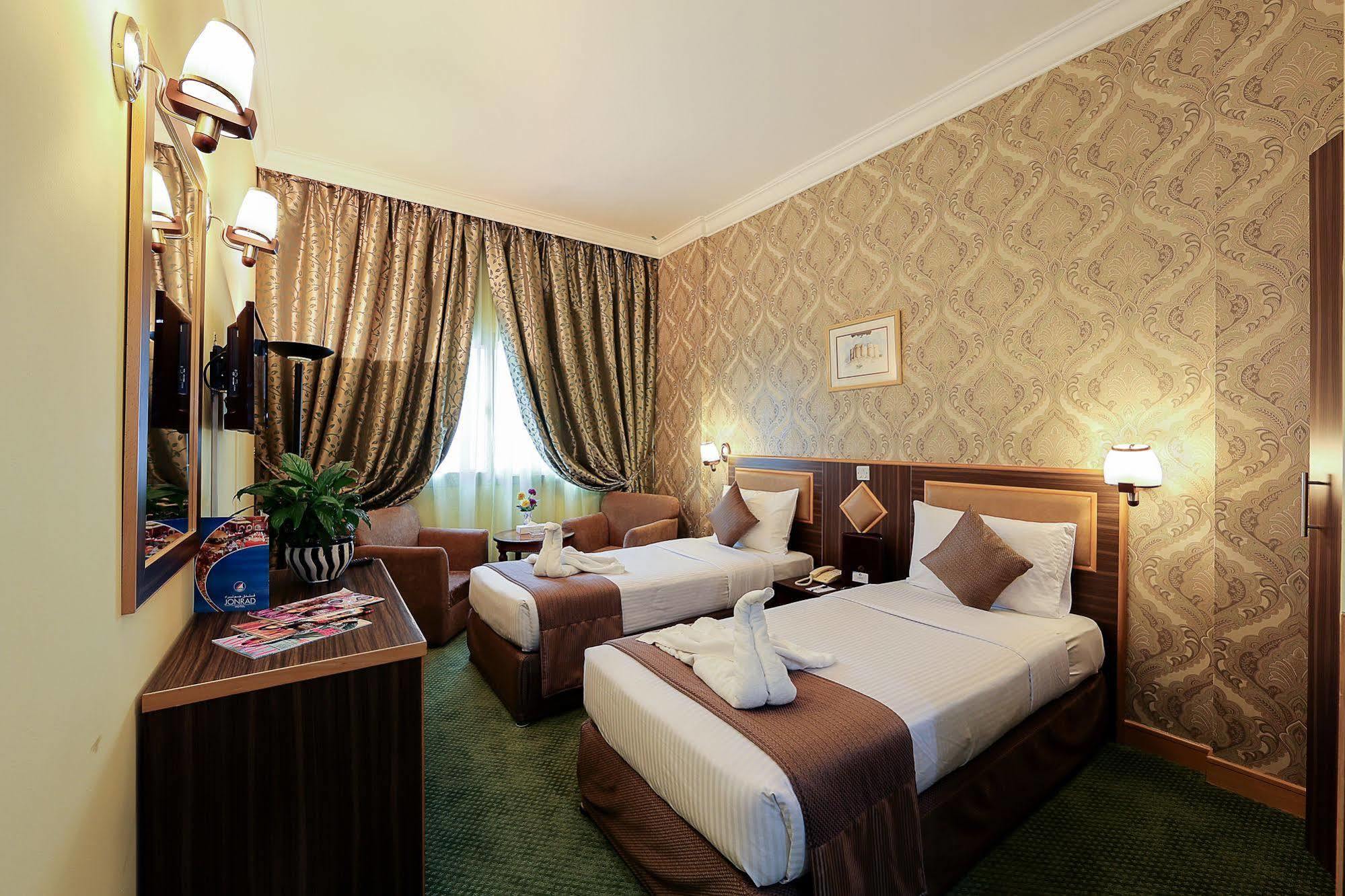 Jonrad Hotel Dubai Exterior foto